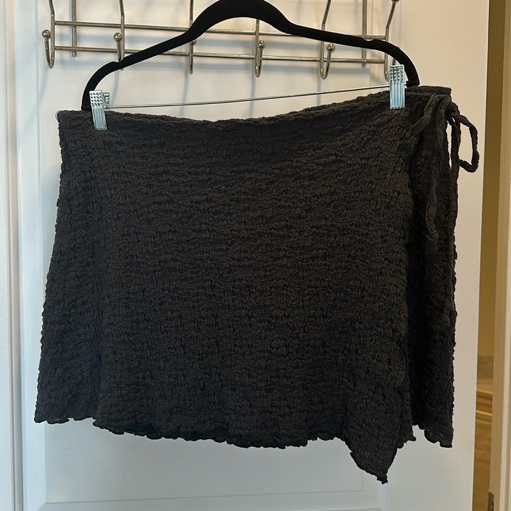 AE crinkle wrap skirt